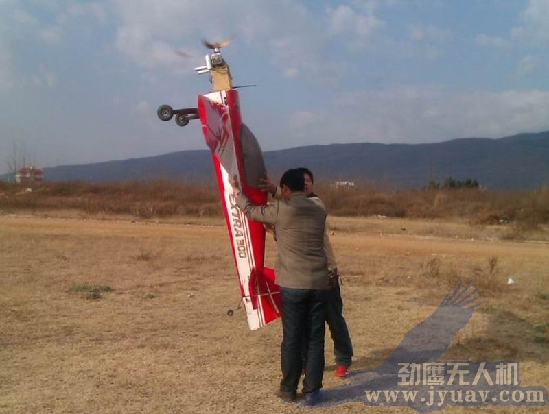 昆明劲鹰无人机航(háng)拍航测(cè)遥感飞机垂直(zhí)掠(luě)地