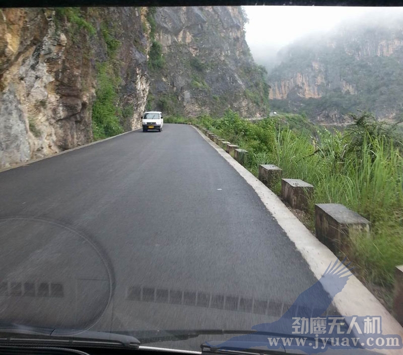 昆明劲鹰无(wú)人机航(háng)拍(pāi)遥感丽江2